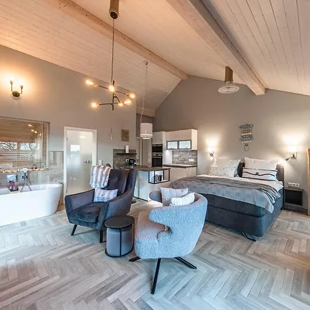 Luxus Loft Am Mueritzufer Apartment Sietow Dorf Exterior photo