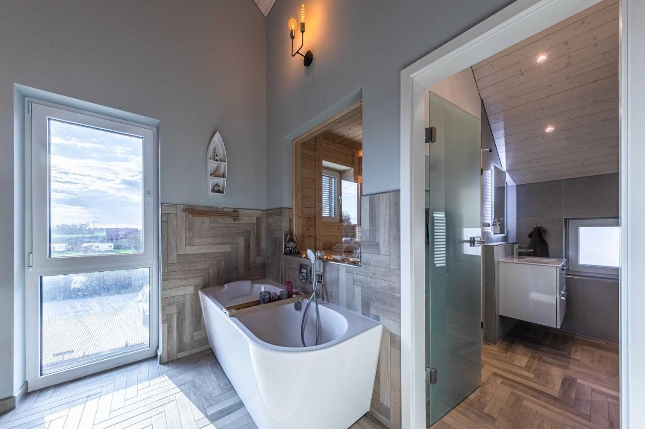 Apartment Luxus Loft Am Mueritzufer Sietow Dorf